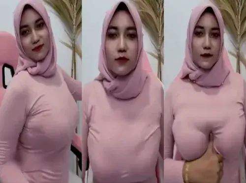 Cewek Tetek Gede Pamer Body Di Live Bikin Ngiler Lumer WOT